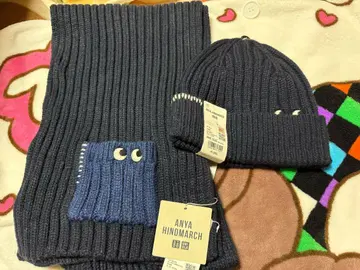 유니클로x 안야 힌드마치 2023 모자 머플러