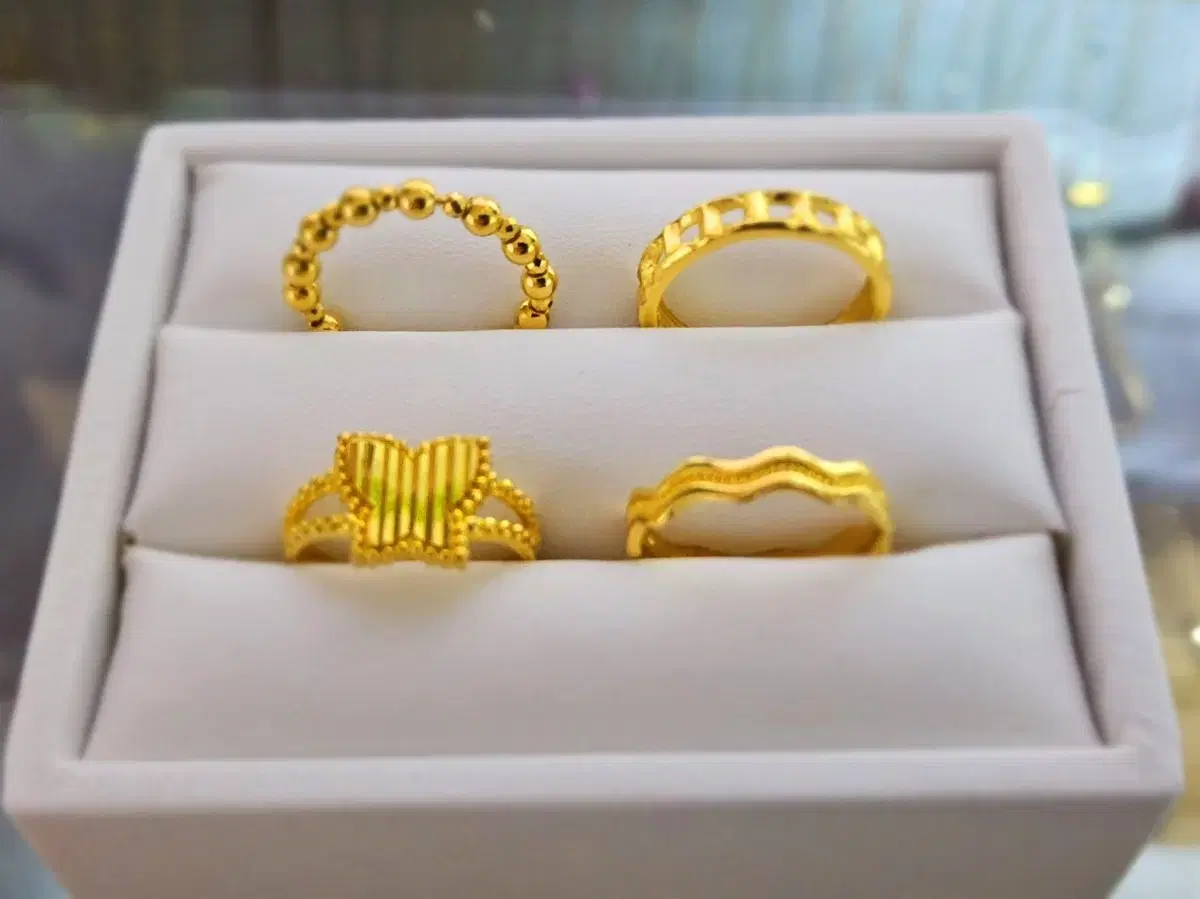 Pure gold ring