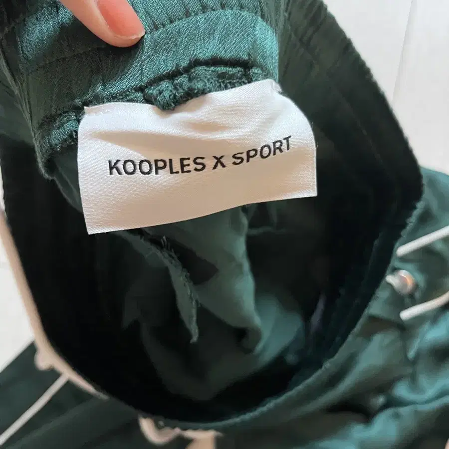 The kooples 트레이닝 셋업 (55사이즈)