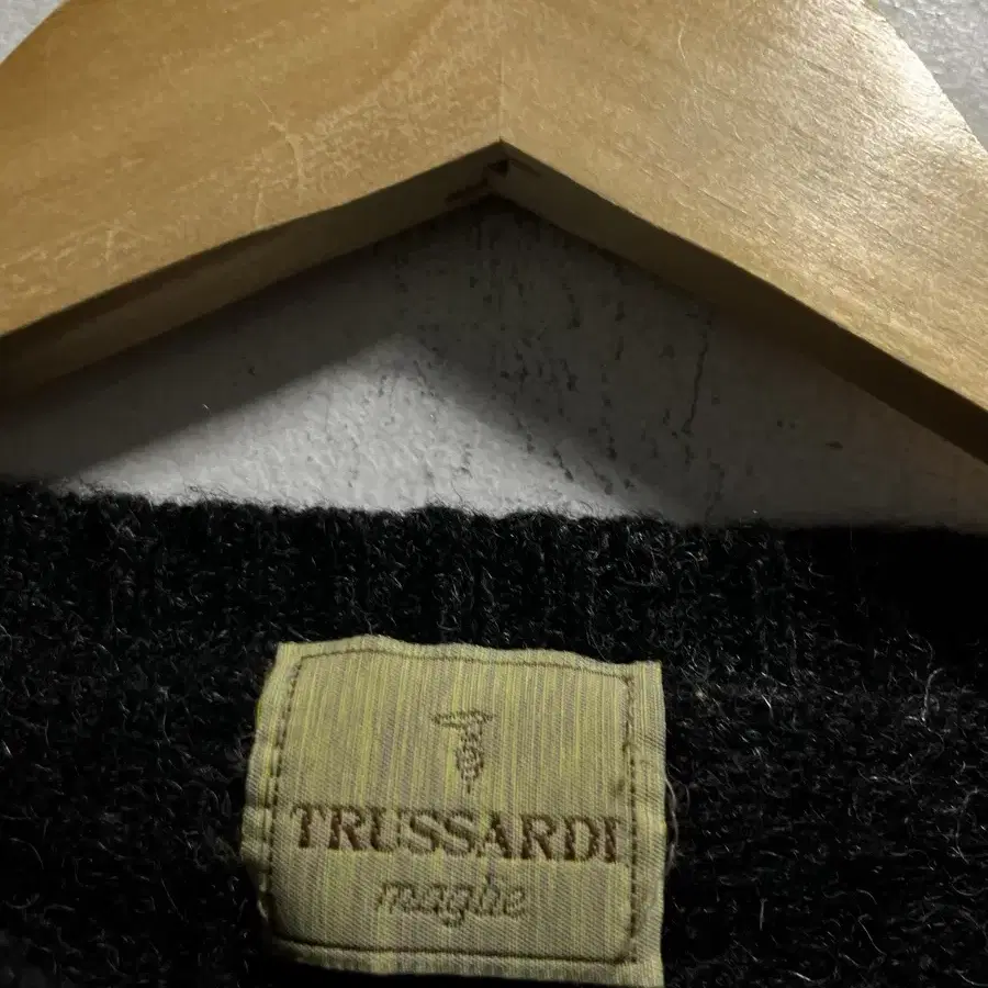 95-100 TRUSSARDI 트루사르디 올드스쿨 빅로고 울 니트 정품