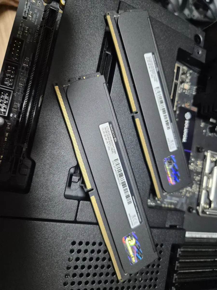 TEAMGROUP DDR5-6000 CL30 16G x2