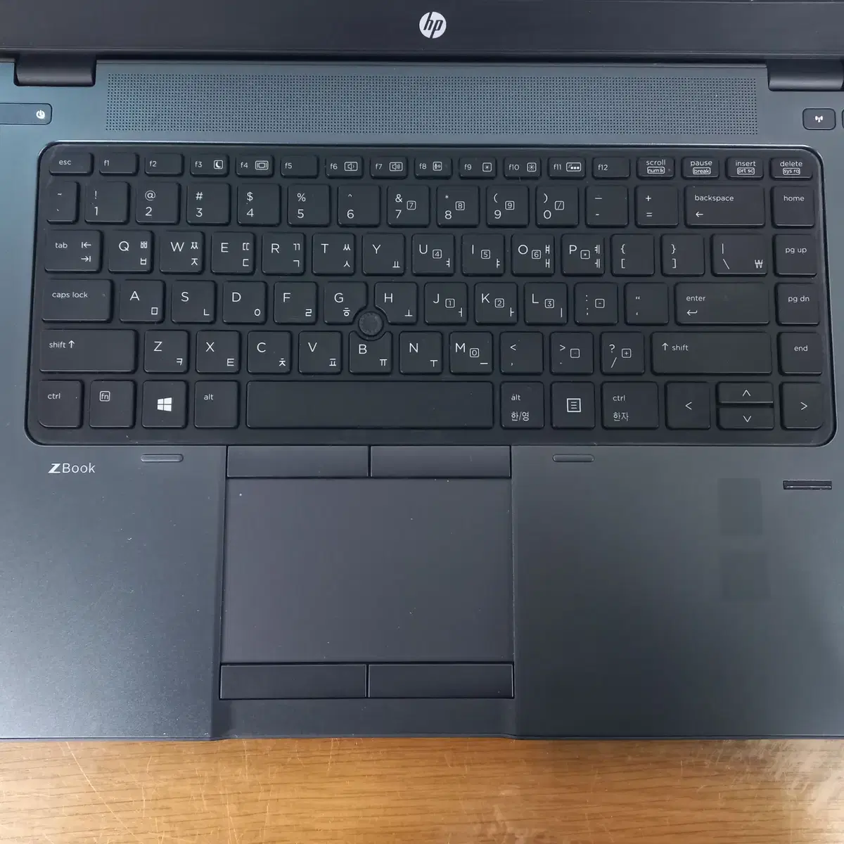 HP Z북 15U G2(I7-5600U,16G,256G(SSD)+1TB)