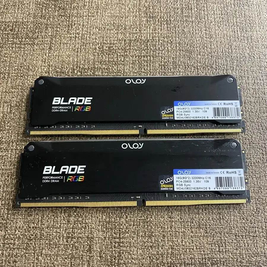 OLOY Blade RGB RAM DDR4 16GB 3200mhz (8G