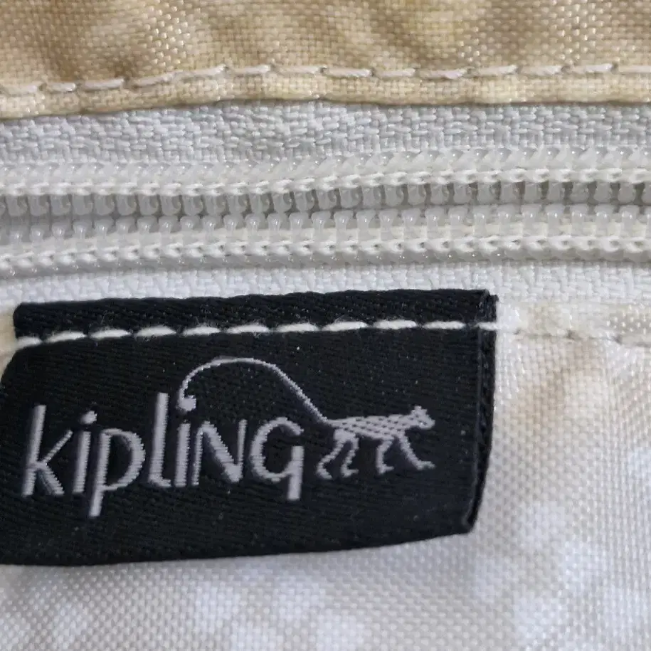 Kipling 숄더백