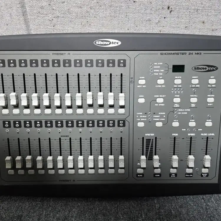 [조명콘솔,중고] Showtec Showmaster 24 MKII