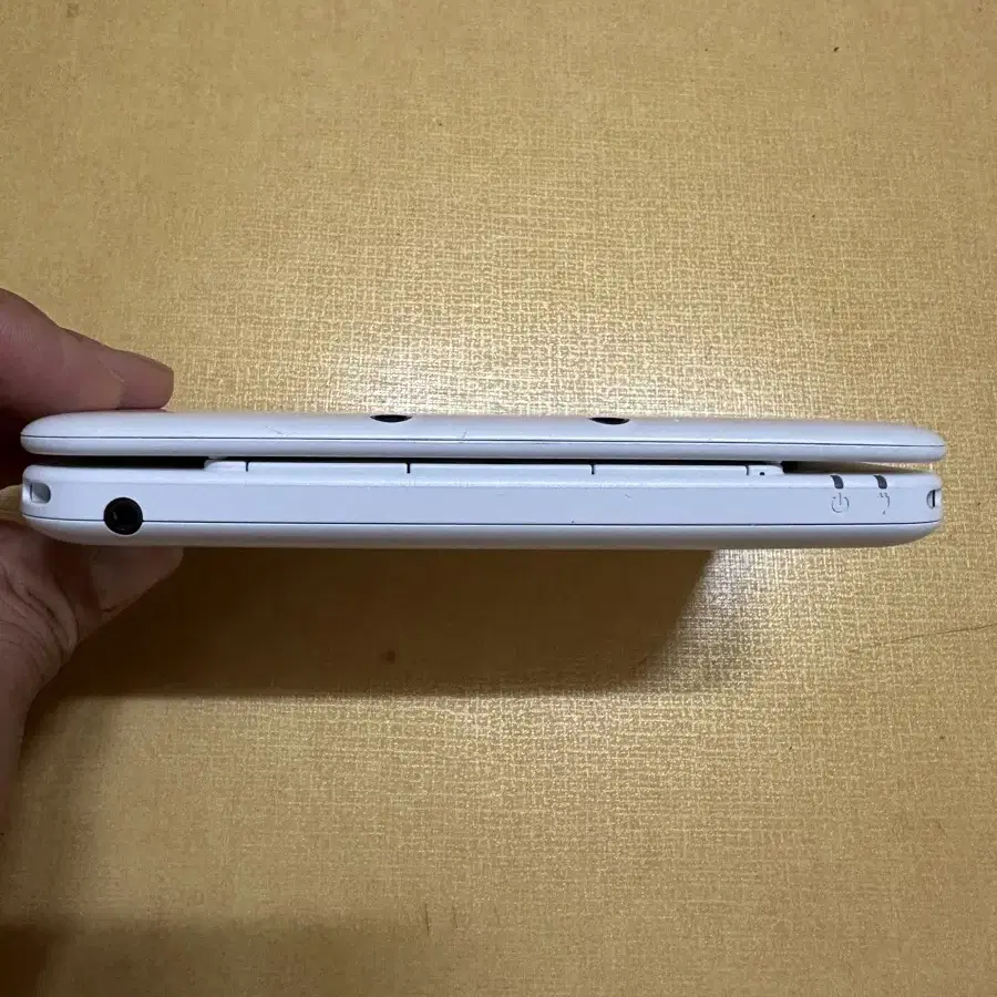 닌텐도 3DS XL 판매합니다.