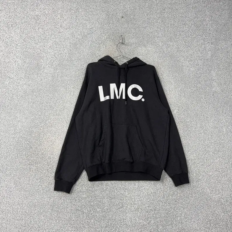 LMC 프린팅 블랙 후드티 M