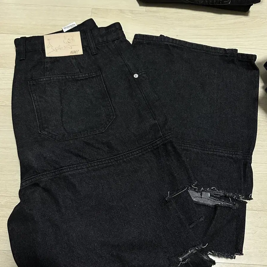 노메뉴얼 W.D DENIM PANTS L