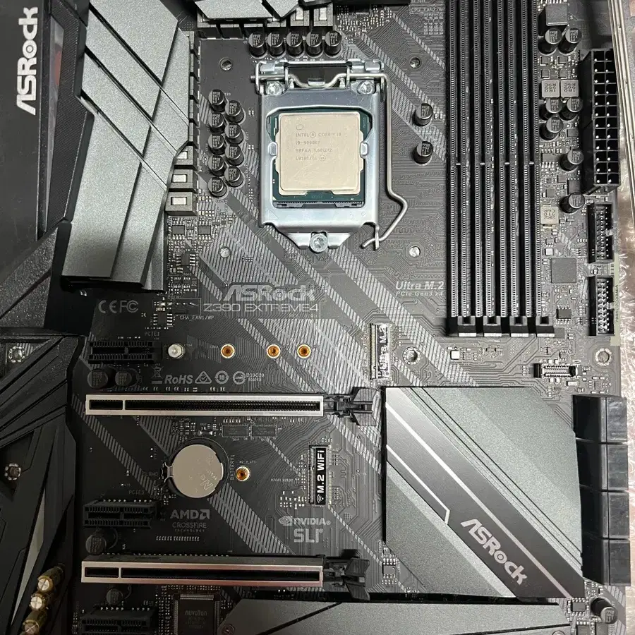 i9 9900kf, z390 extreme4