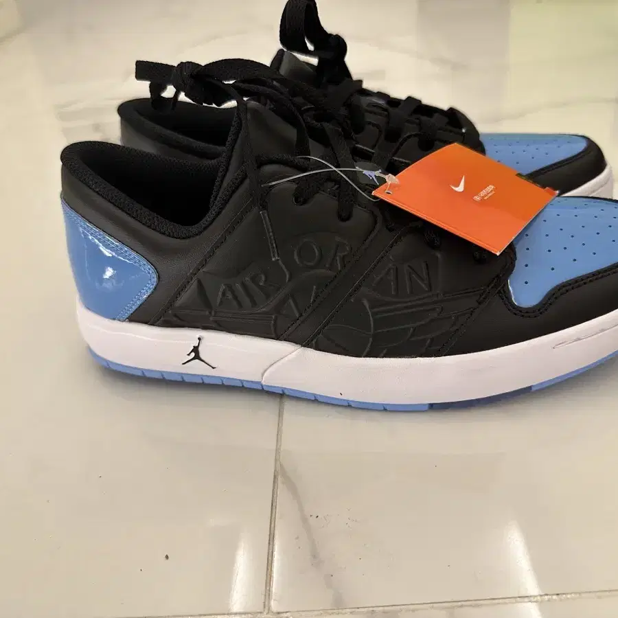 jordan nu retro 1 low