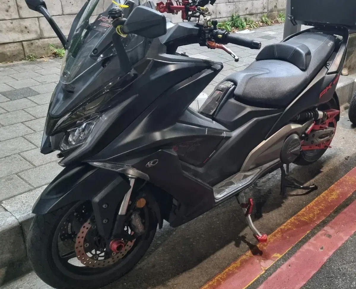 ak550 판매 20년식 4000km