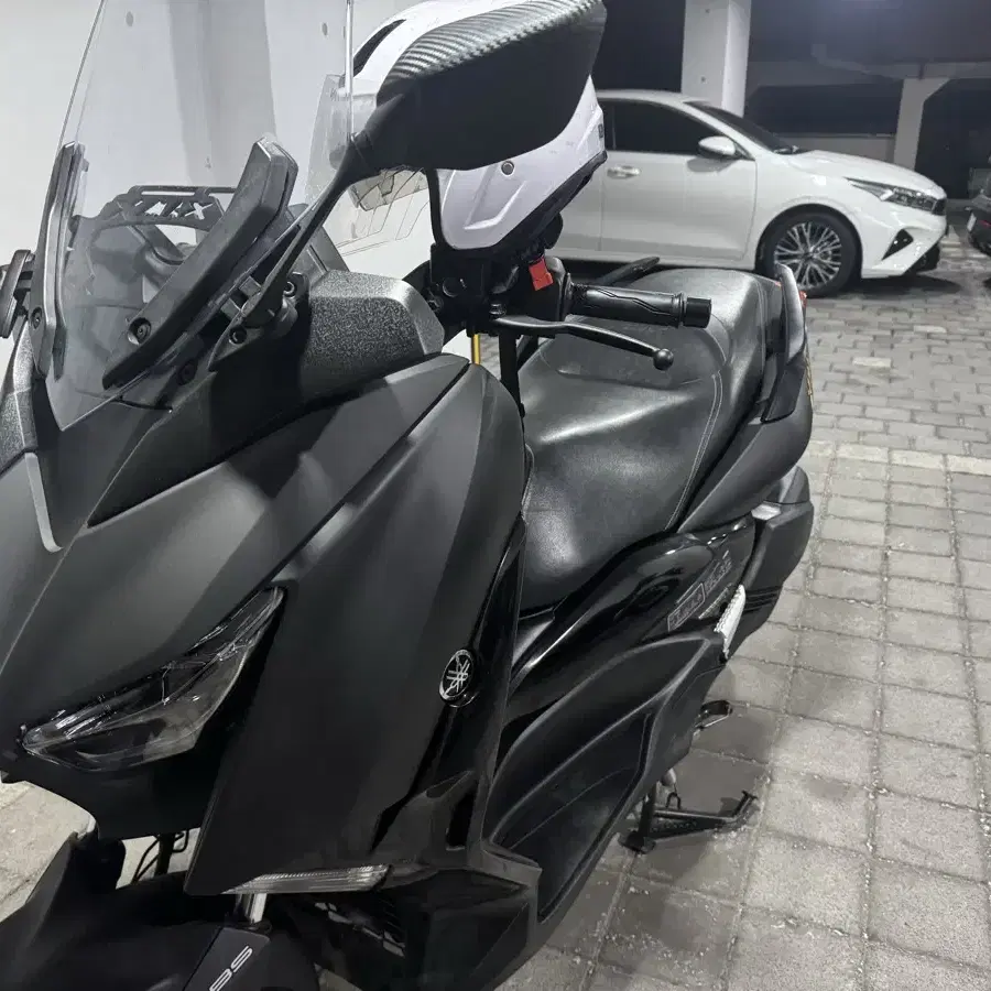 21년식 엑스맥스300cc 부산 판매합니다