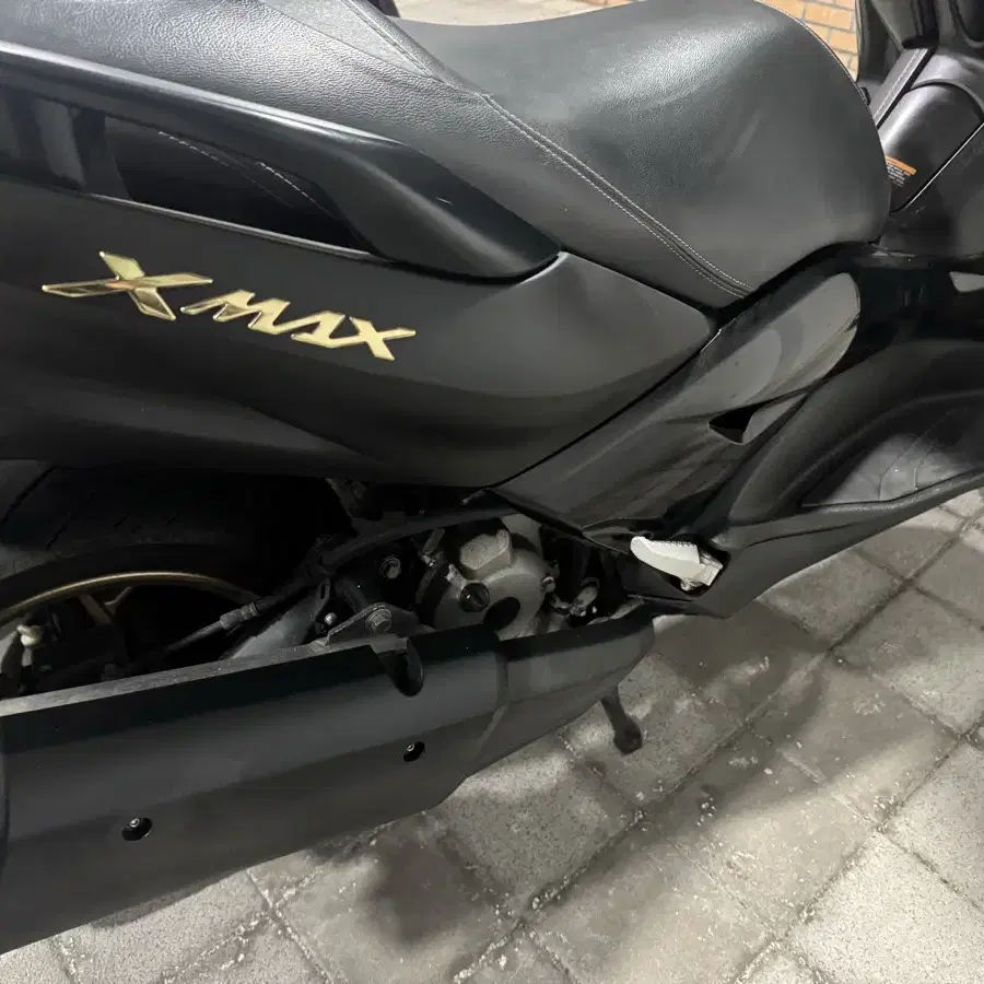 21년식 엑스맥스300cc 부산 판매합니다