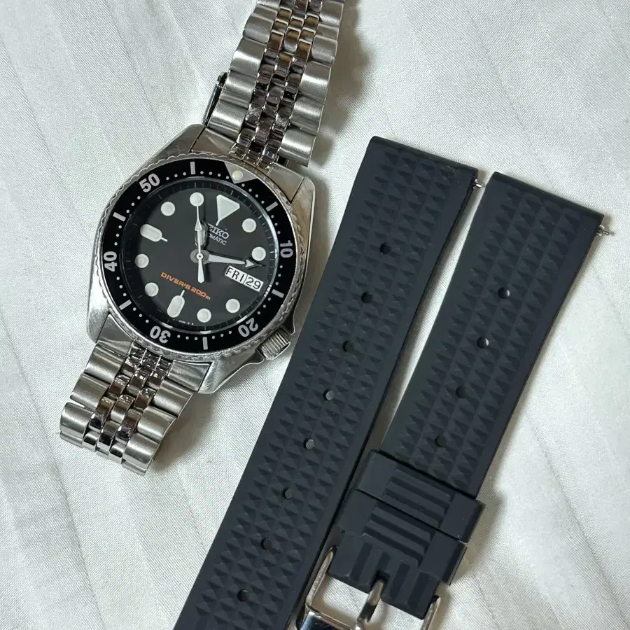 세이코 skx013 쥬빌리 + 와플러버밴드