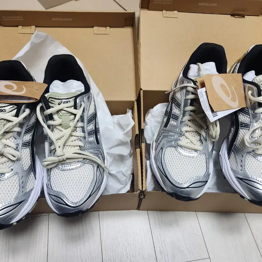 새상품 아식스 젤카야노14 버치 퓨어실버 2켤레 asics birch