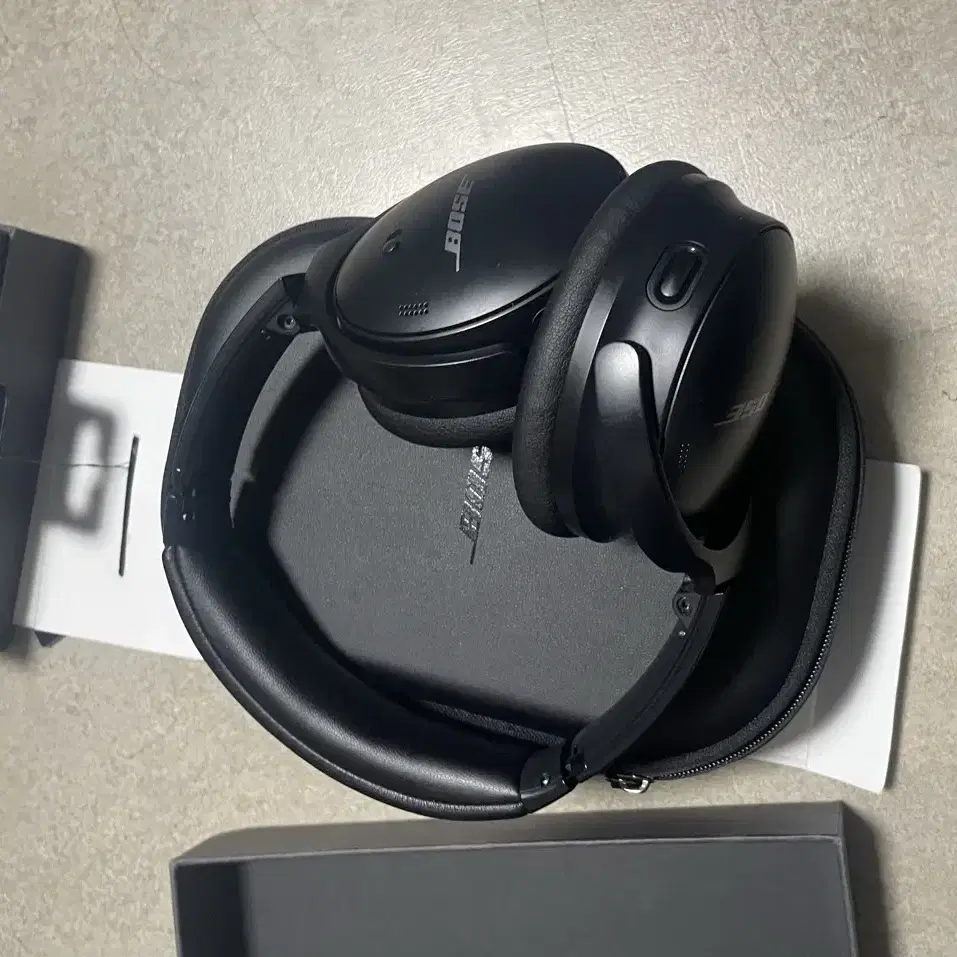 Bose QC45 헤드셋 15만원 - 박스 있음, 실사용 5회