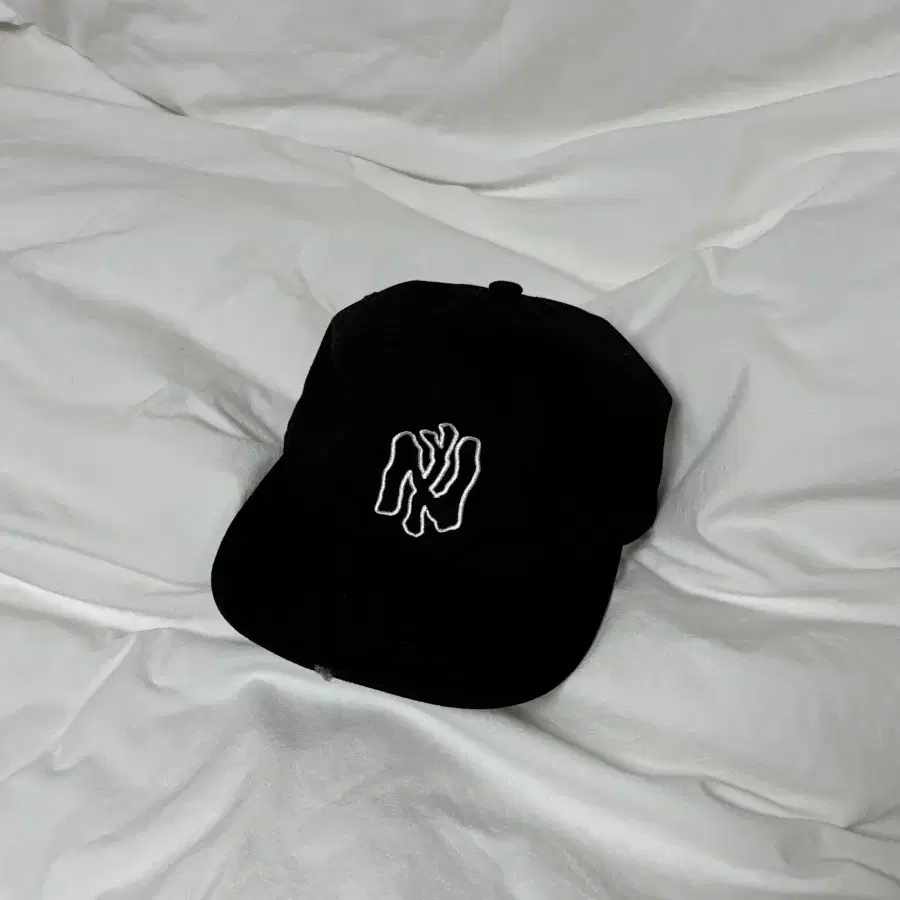 Safe House NY hats 블랙