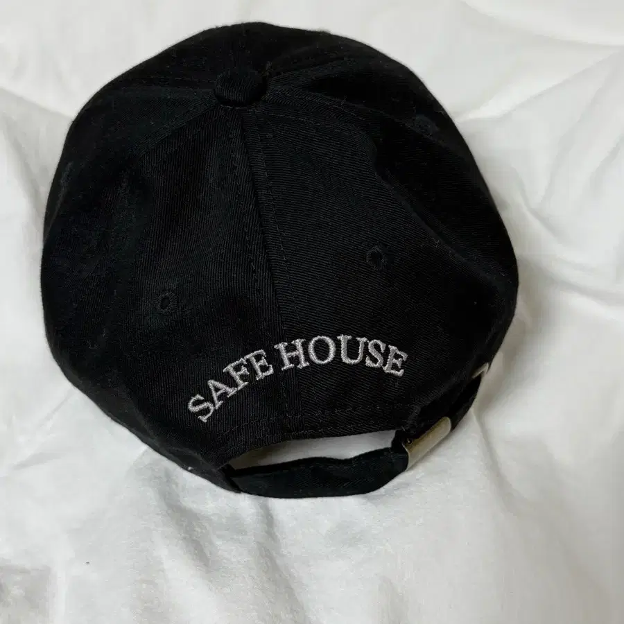 Safe House NY hats 블랙