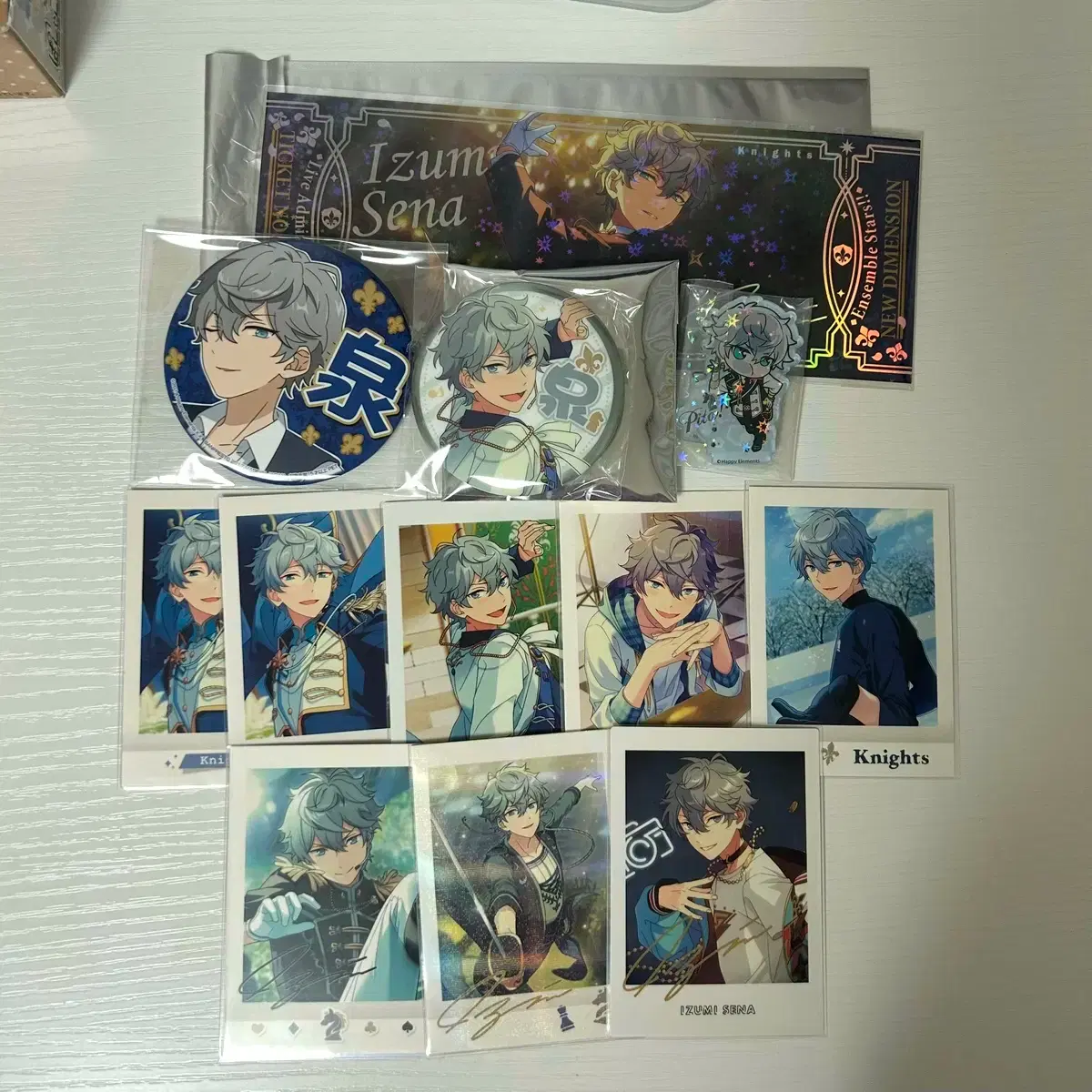 Bulk) Angstar Sena Izumi Knights Oshi Badge Lati Pasha Pashats Acrylic Tae