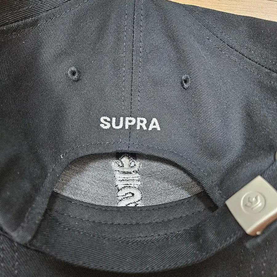 SUPRA 볼캡 블랙