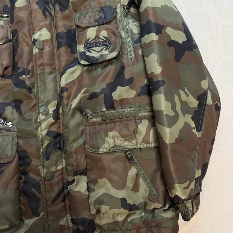 Sinprase military camo 푸퍼자켓