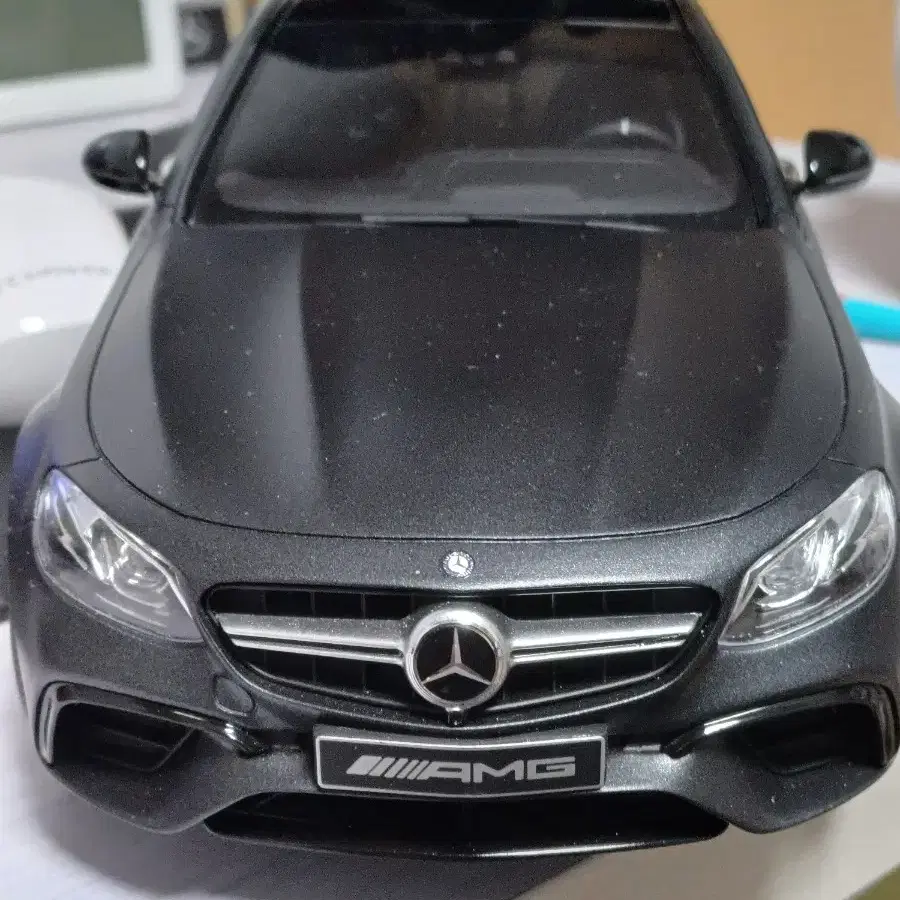 벤츠e63s amg1:18다이캐스트 판매