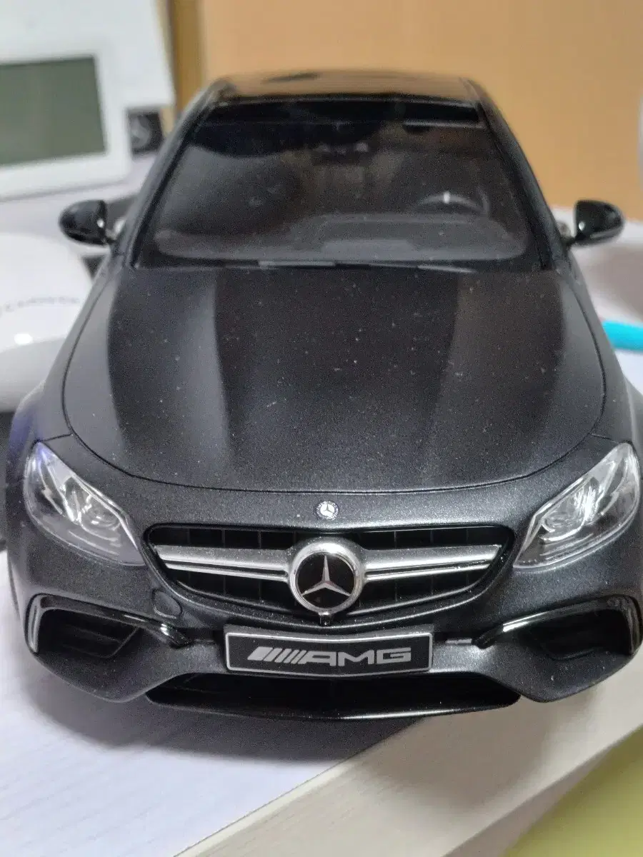 벤츠e63s amg1:18다이캐스트 판매