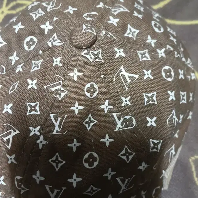 루이비통 (LOUIS VUITTON)모노그램 볼캡모자 ( 정품)