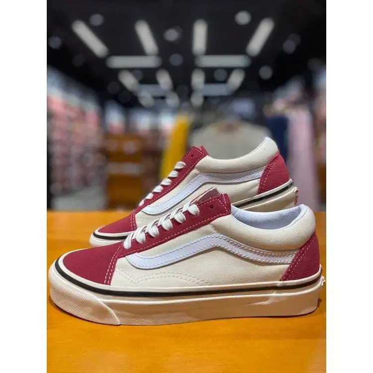 반스 올드스쿨 36 DX 애너하임 팩토리 브릭 버건디 VANS OLD