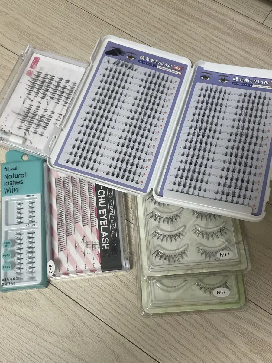 Eyelash set