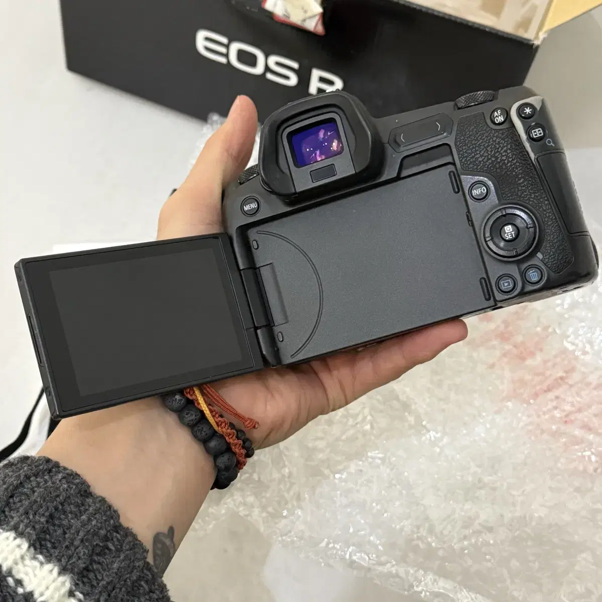 EOS R 바디 (급처)