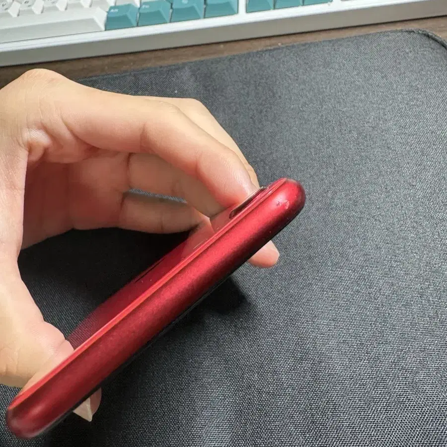 아이폰se2 64gb product red