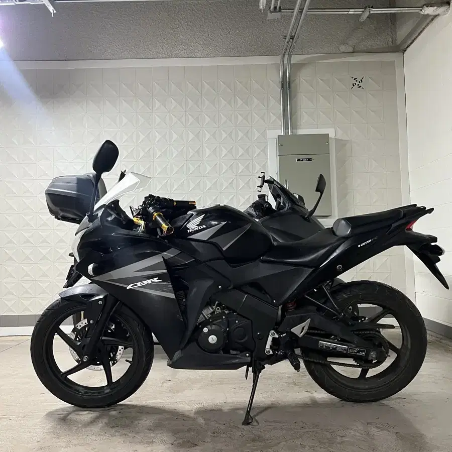 cbr125 12년식 (부품차or수리차)