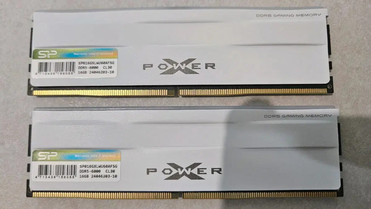 ADATA DDR5-6000 CL30 16G x2 램 메모리 팔아요