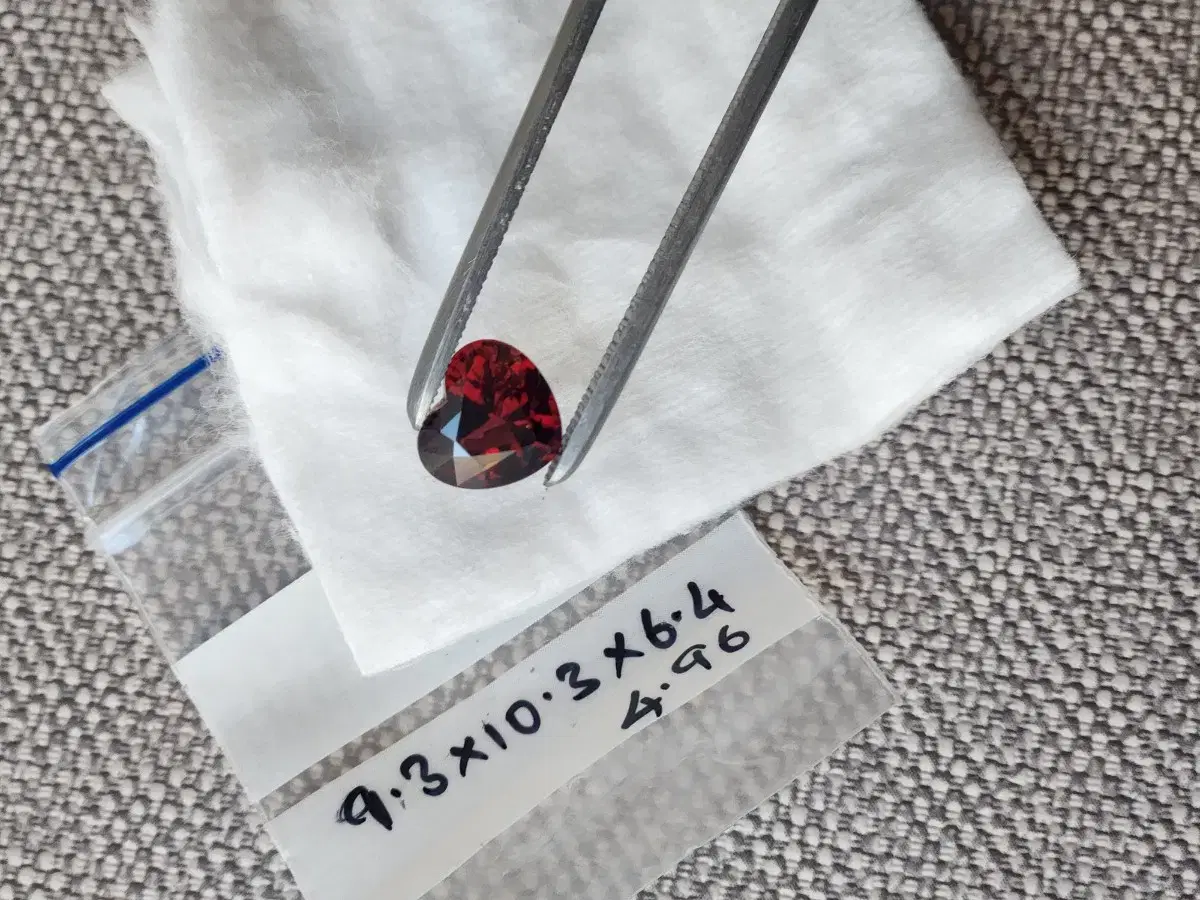 알만다이트 가넷 하트컷 4.96ct (1월 탄생석)