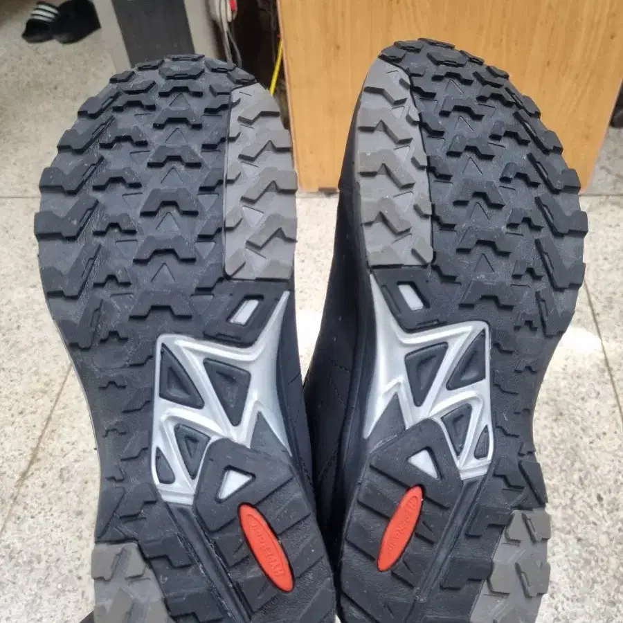 트렉스타 코브라 GT900 사이즈275