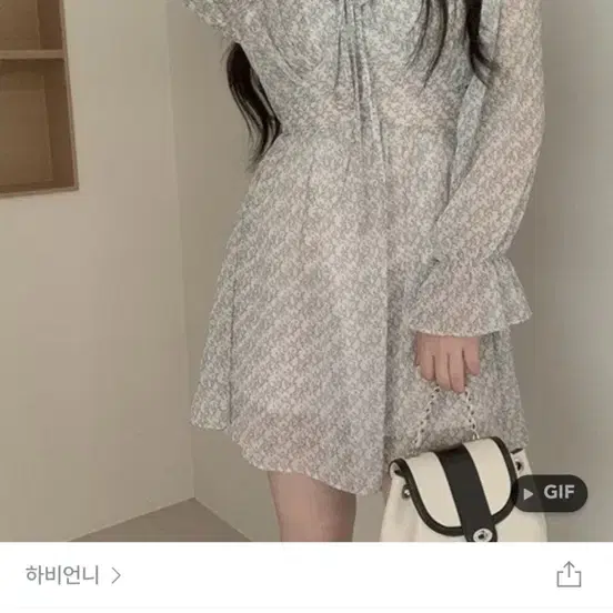 하비언니 브이넥 플라워 프릴 미니 원피스