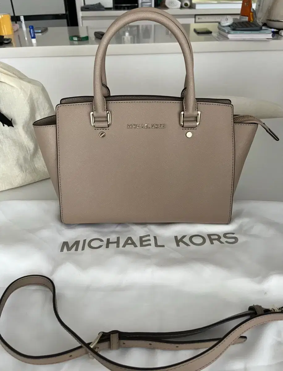 Michael Kors tote bag