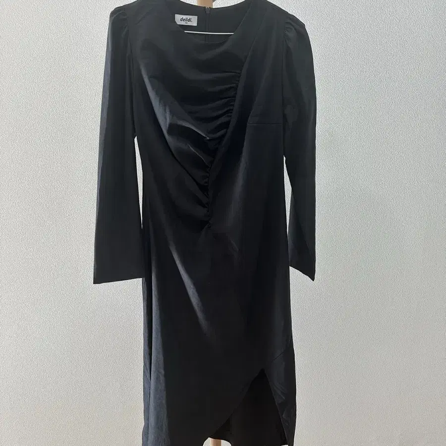 딜라이디 Alluring shirring dress (black)