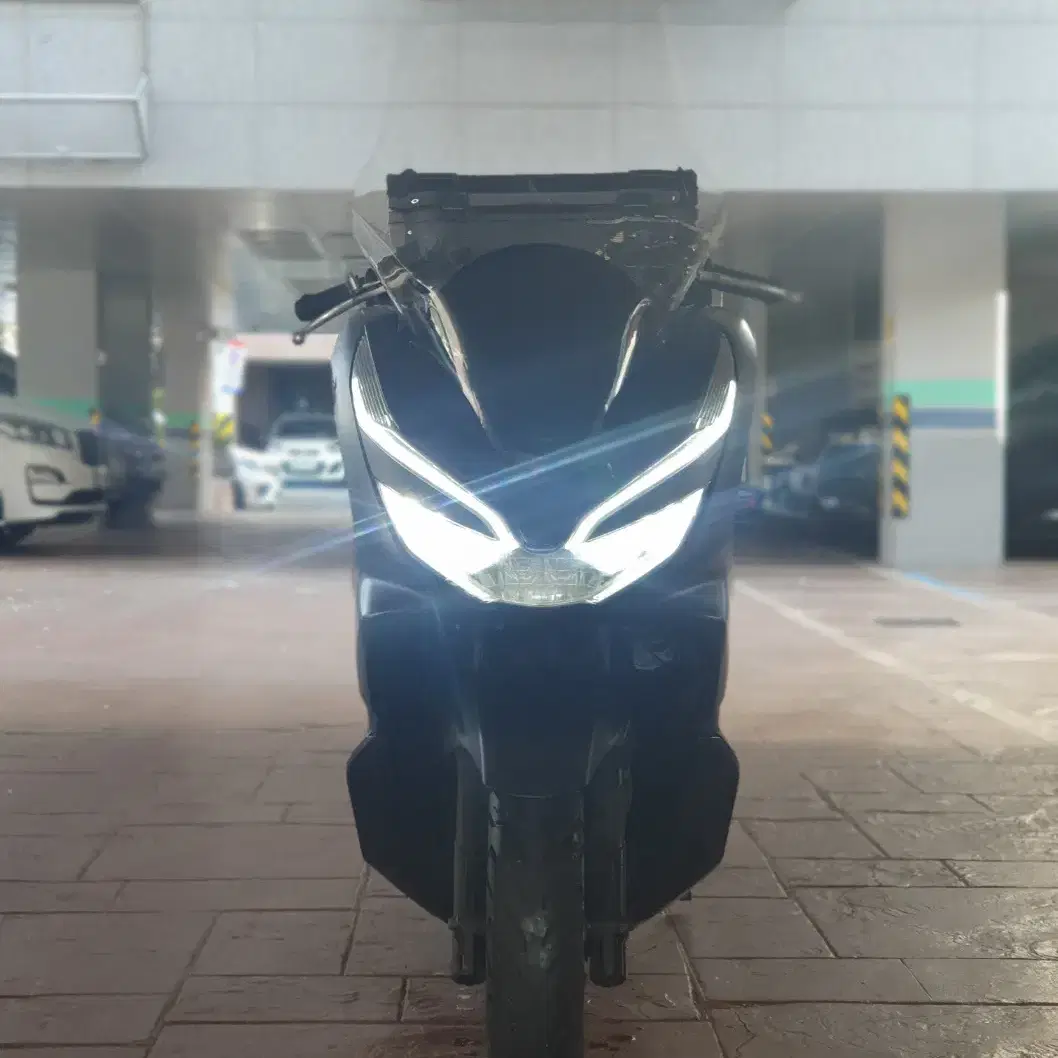 [혼다]PCX 19년형 5만KM 스크린 알탑셋팅 판매합니다