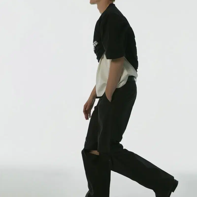 무명 DISTROYED STRAIGHT-LEG TROUSERS