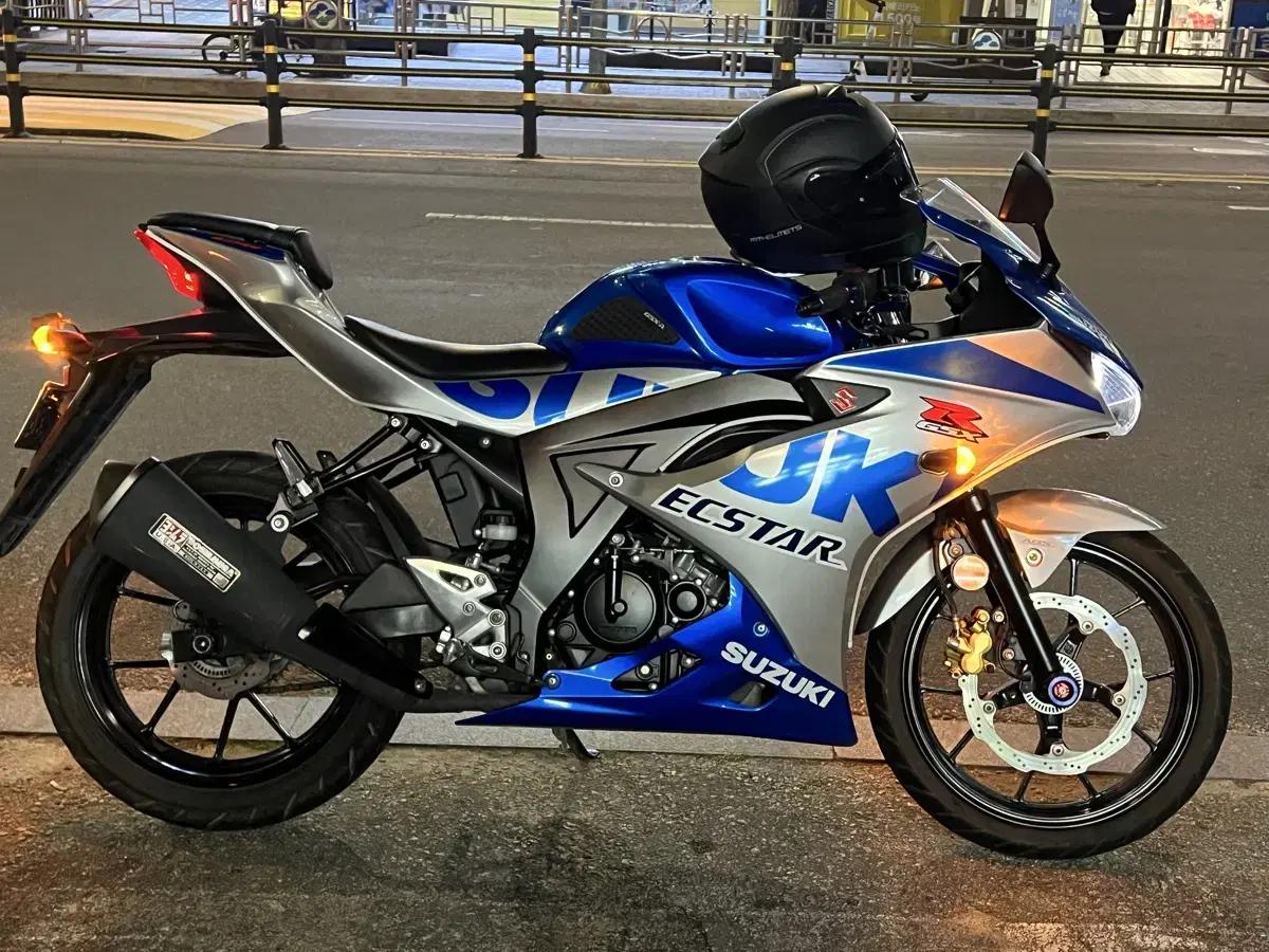 스즈키 gsxr125 21년식