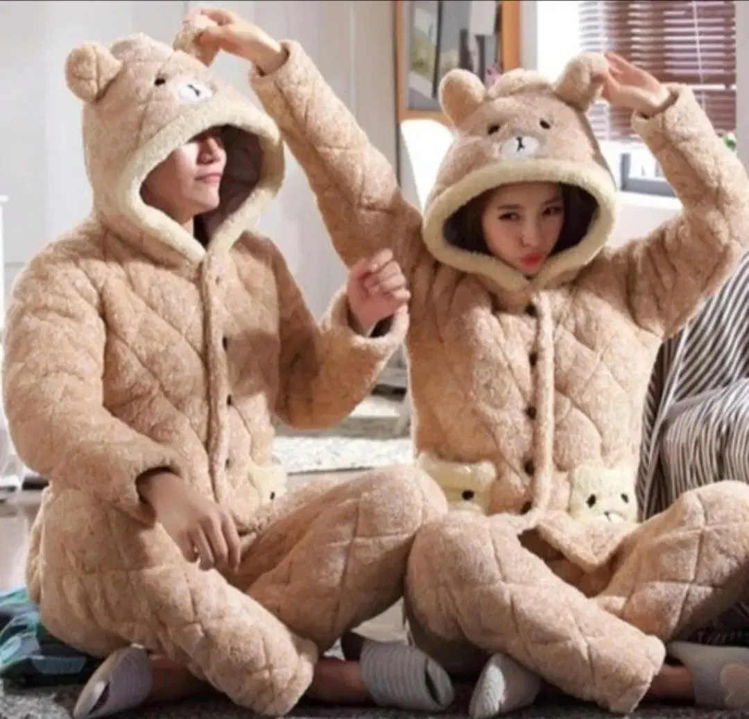 [Free Shipping] Women's Winter Thick and Warm Microfiber Bear Homewear, Pajamas, Camping, Top and Bottom Set