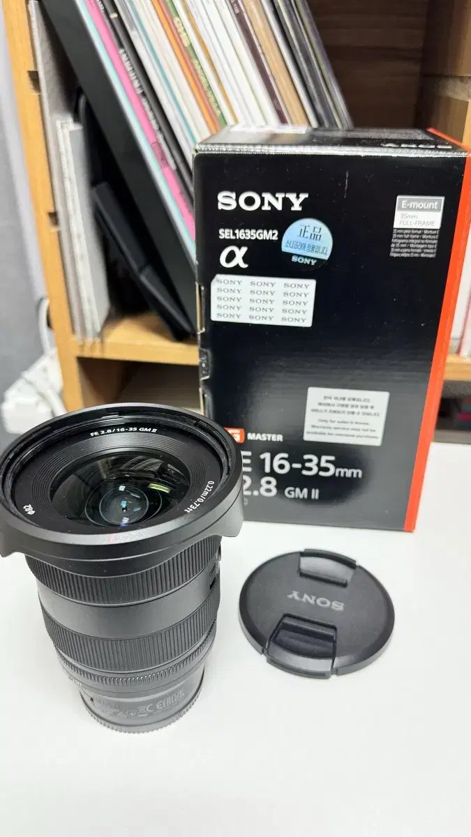 Selling Sony 16-35mm GM2 lens