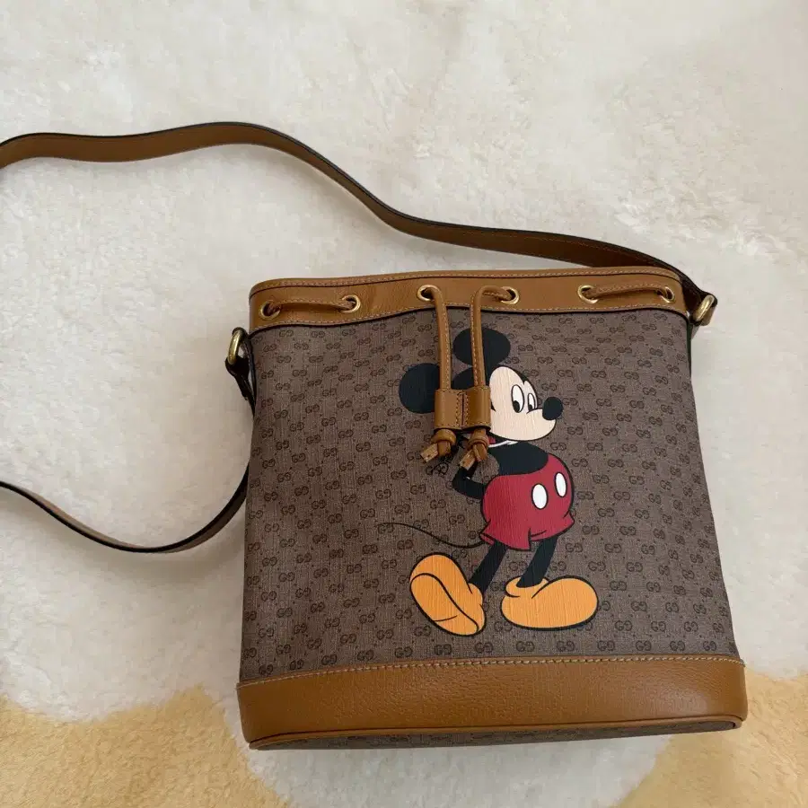 gucci mickey bucket bag 구찌 버킷백