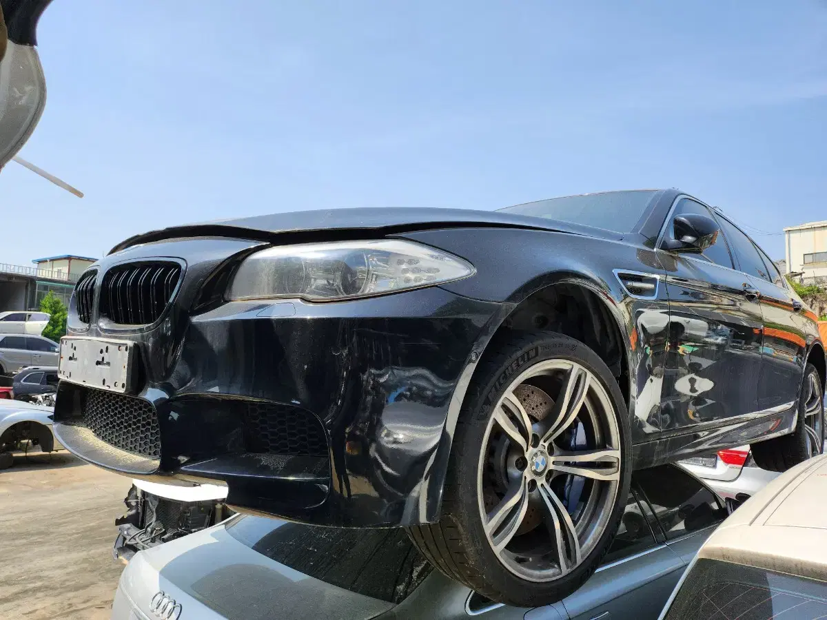 bmw f10 M5 부품차 부속차 각개 판매합니다