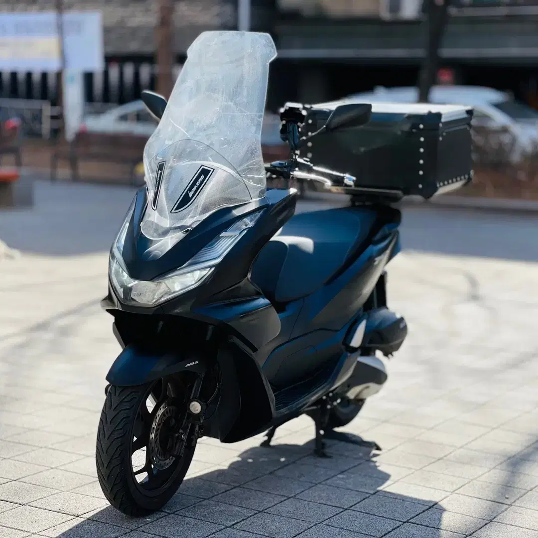 혼다 PCX125 21년식 저렴하게 판매합니다.