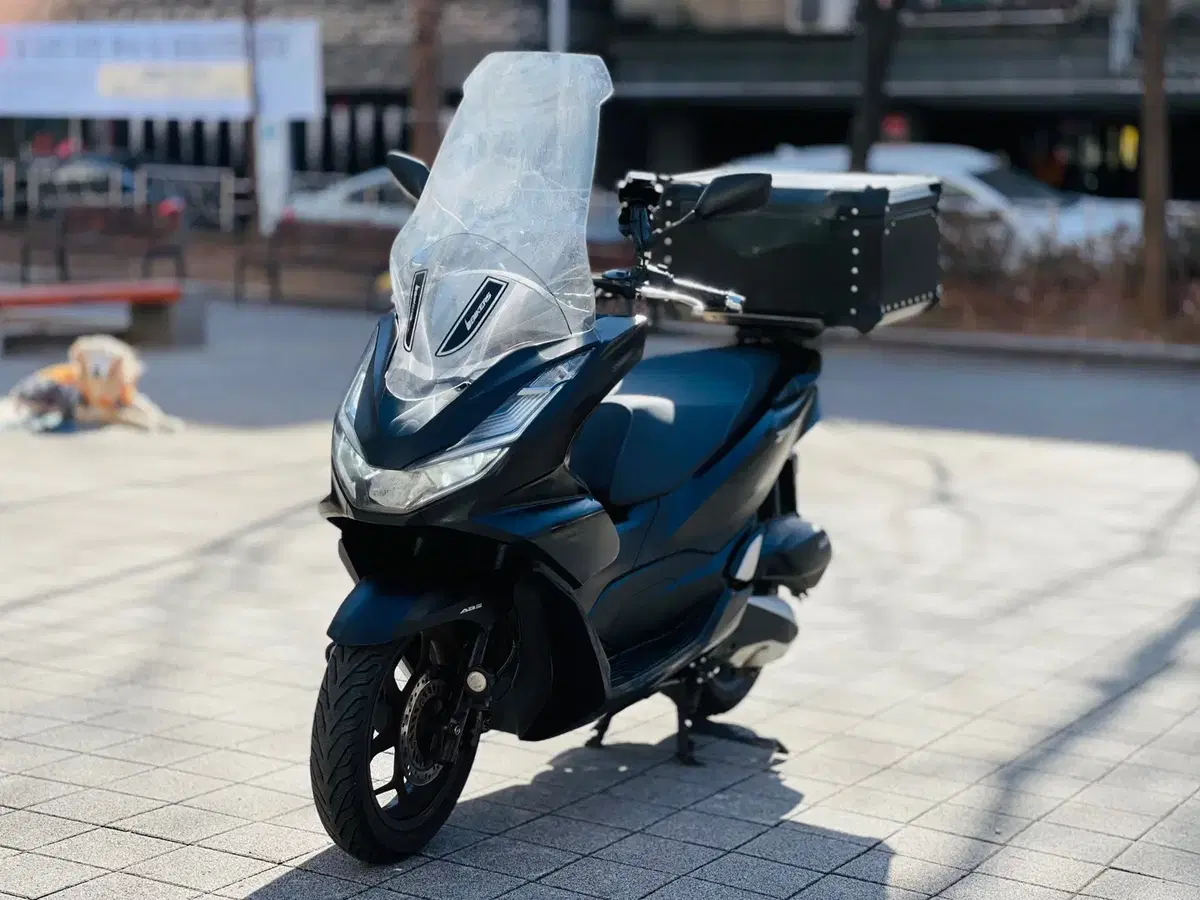 혼다 PCX125 21년식 저렴하게 판매합니다.