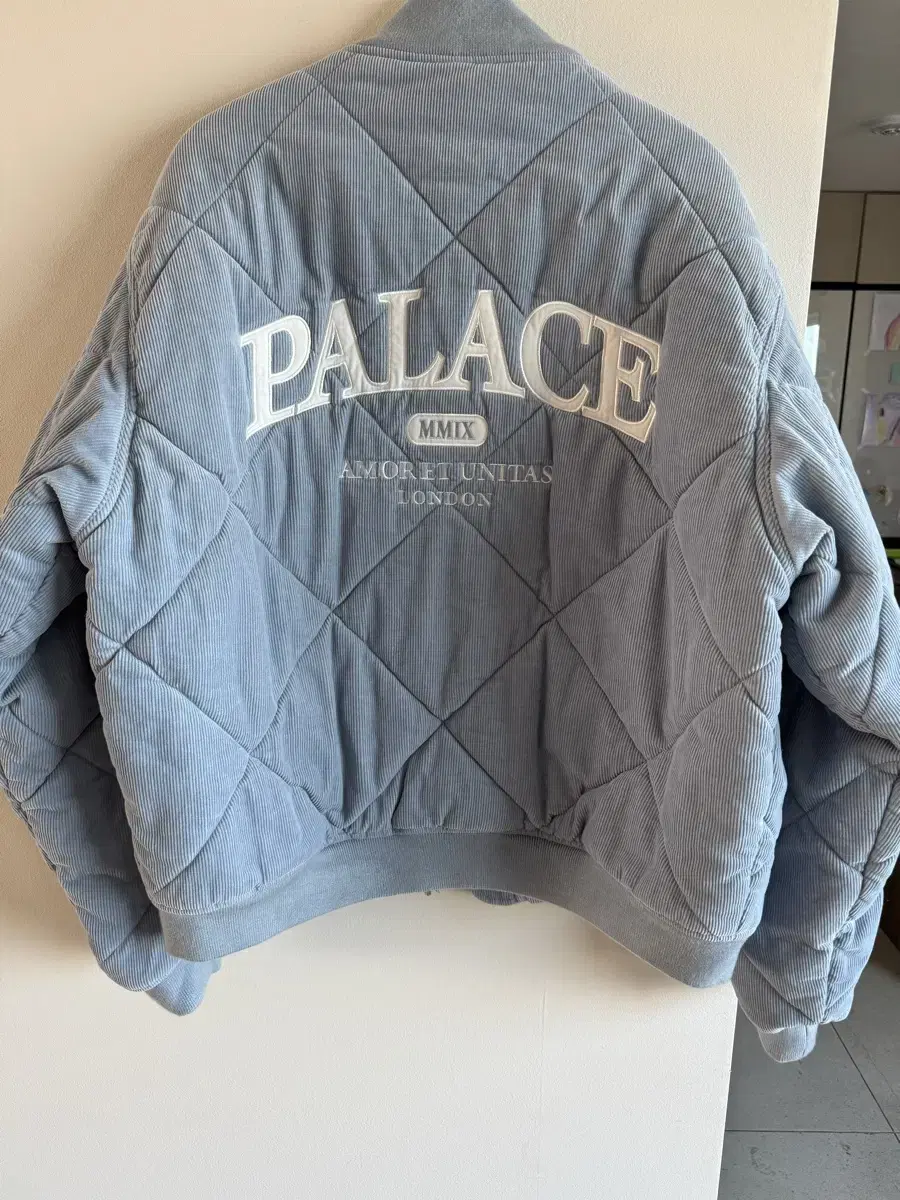 Palace 팔라스 퀼티드 자켓 남성 xl