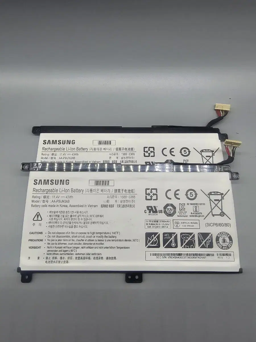 Laptop parts/Samsung genuine battery/Free shipping